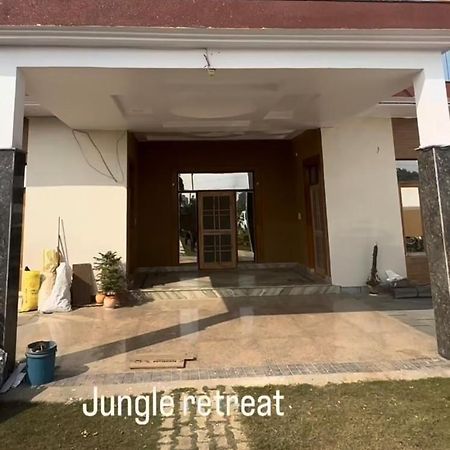 The Jungle Retreat Hotell Ghaziabad Eksteriør bilde