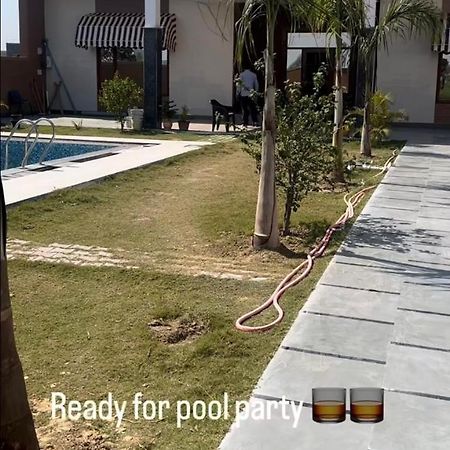 The Jungle Retreat Hotell Ghaziabad Eksteriør bilde